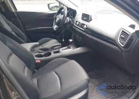 2014 Mazda Mazda3 I Touring z USA, uszkodzony, nr VIN JM1BM1L77E1155447